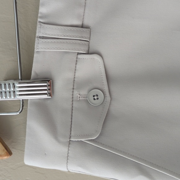 WHBM tailored dress shorts - Picture 7 of 11